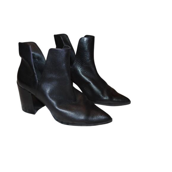 Steve Madden Kaylah Black Leather Pointed Toe Ankle Boot size 8 - Picture 1 of 12